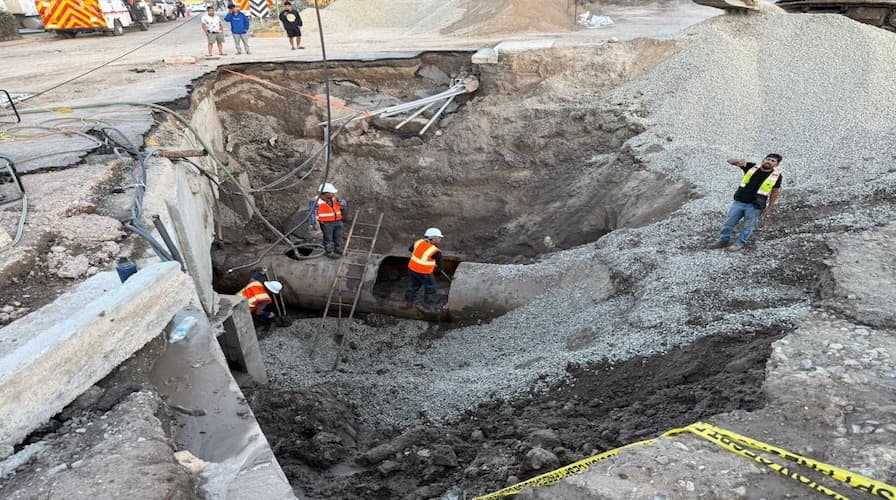 Megafuga y socavón dejan sin agua a más de 600 colonias en Tijuana